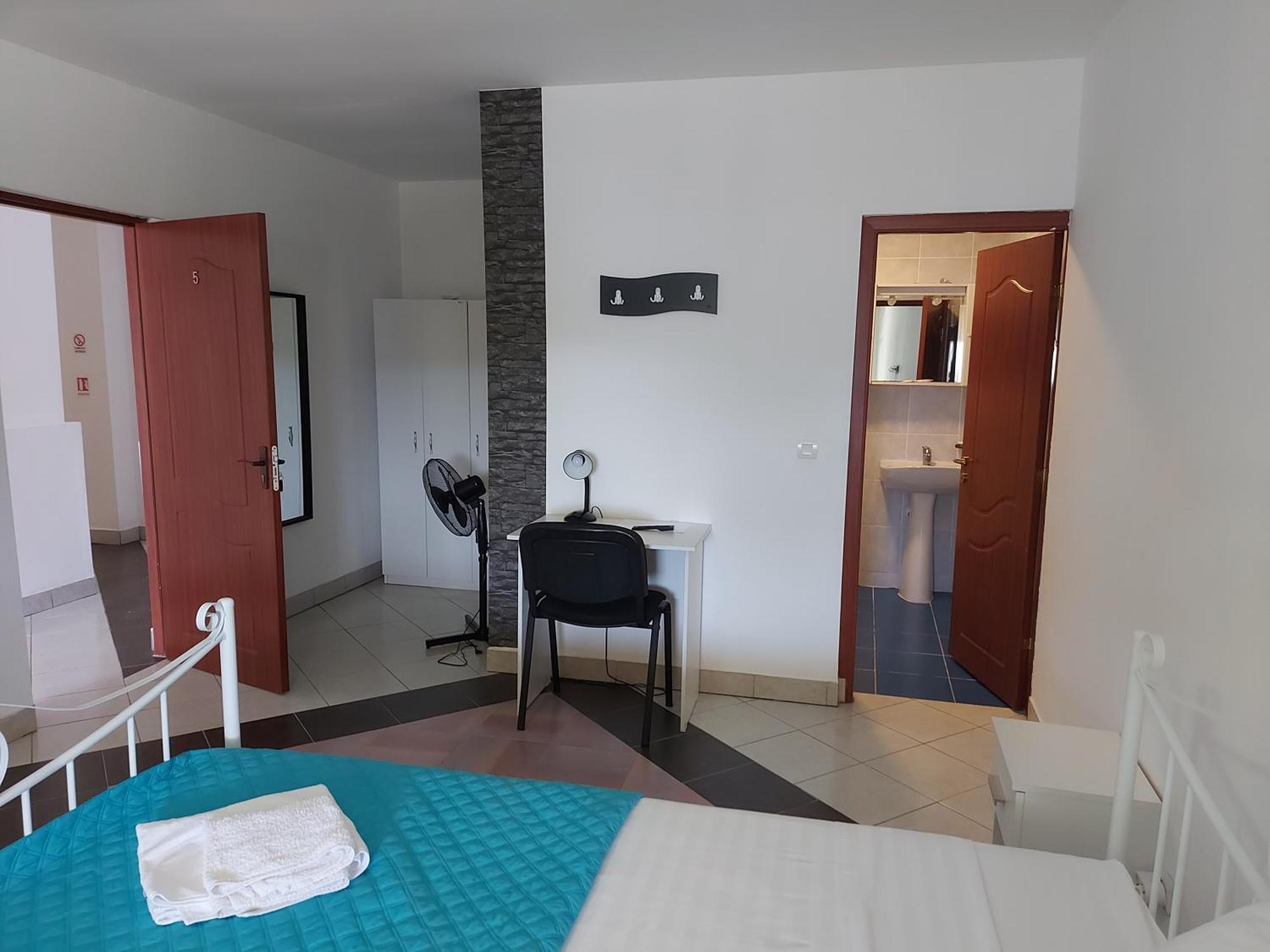 Casa Geppo - Camere De Inchiriat Ieşelniţa Zewnętrze zdjęcie